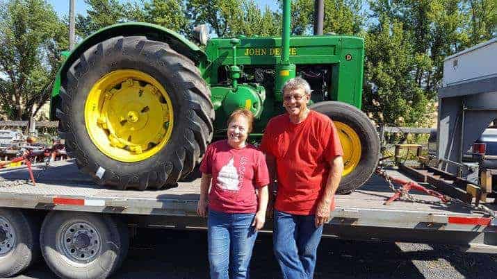 Dale recently purchased this model D JD tractor from Lana Tout. Lana’s late husband Eddie
was a 2012 inductee into the EDGETA HOF.